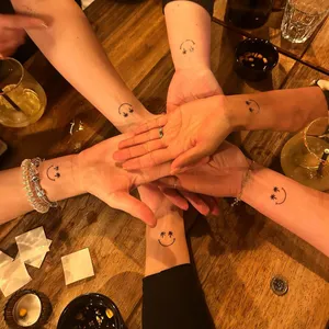 CustomStickersNow.Com