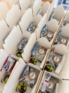 CustomStickersNow.Com