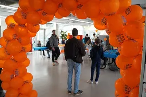 CustomStickersNow.Com