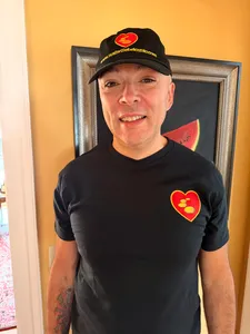 CustomStickersNow.Com