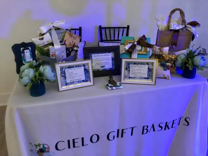 CustomStickersNow.Com