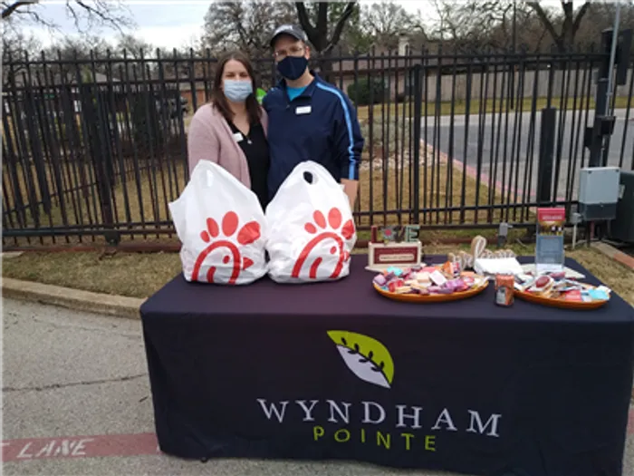 CustomStickersNow.Com