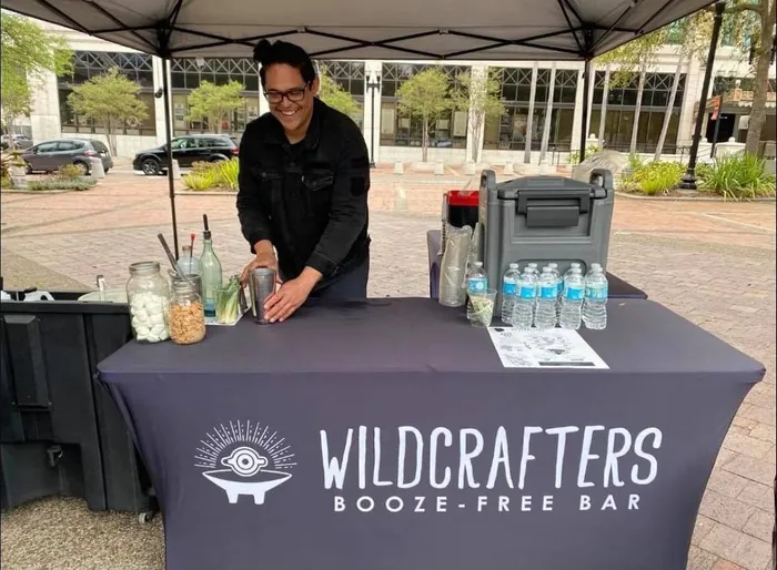 CustomStickersNow.Com