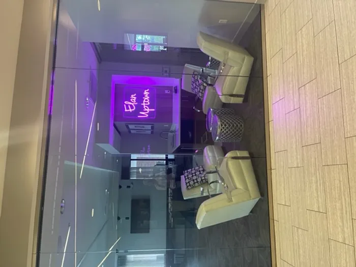 CustomStickersNow.Com