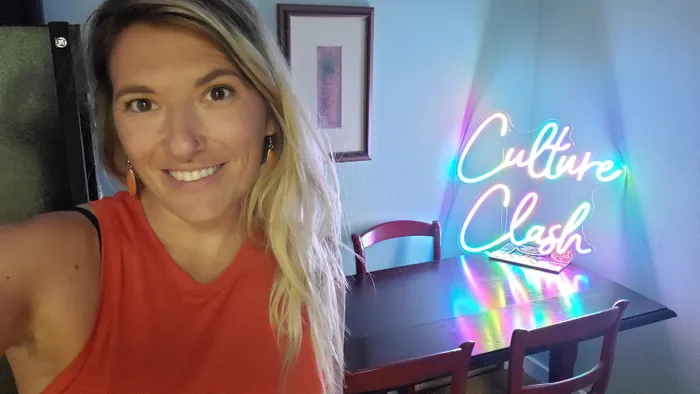 CustomStickersNow.Com