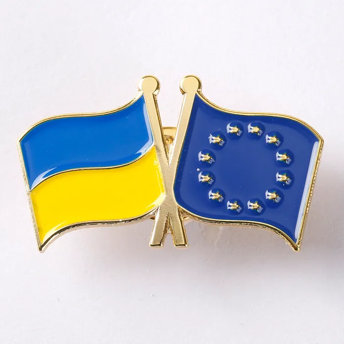 CustomStickersNow.Com