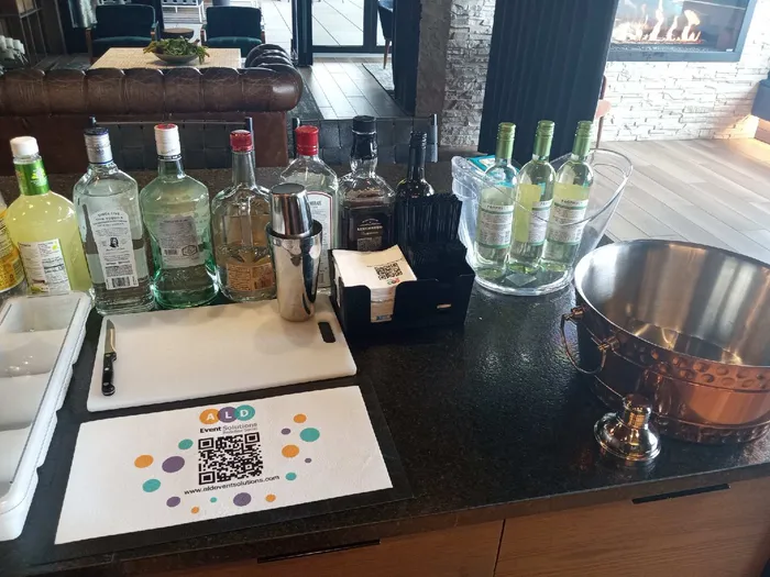 CustomStickersNow.Com