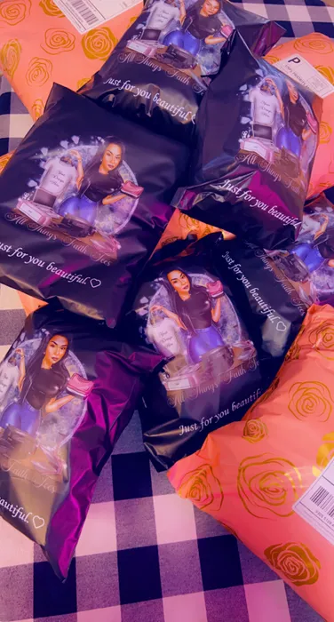 CustomStickersNow.Com