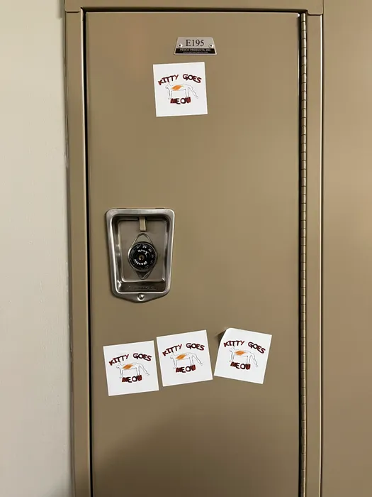 CustomStickersNow.Com