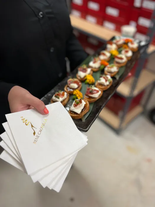 CustomStickersNow.Com