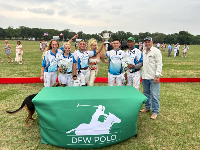 CustomStickersNow.Com