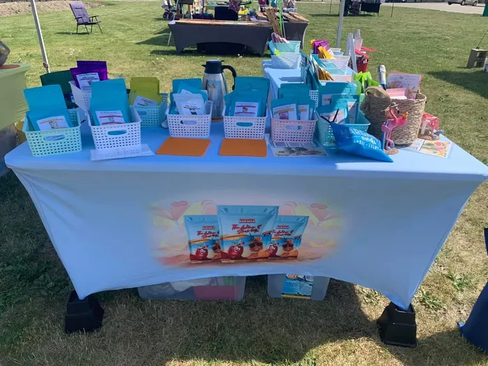 CustomStickersNow.Com