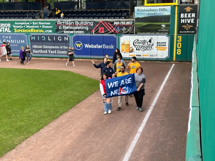 CustomStickersNow.Com