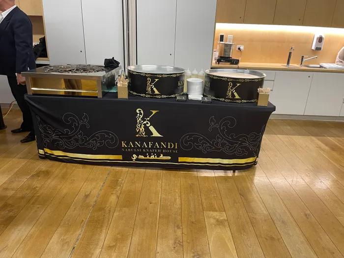 CustomStickersNow.Com