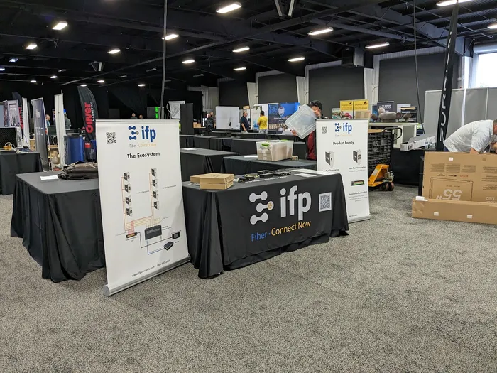 CustomStickersNow.Com