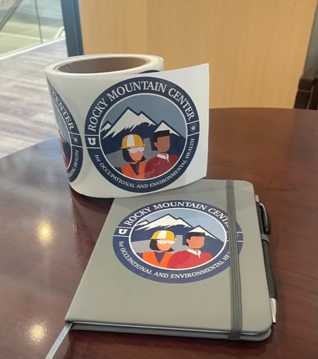 CustomStickersNow.Com