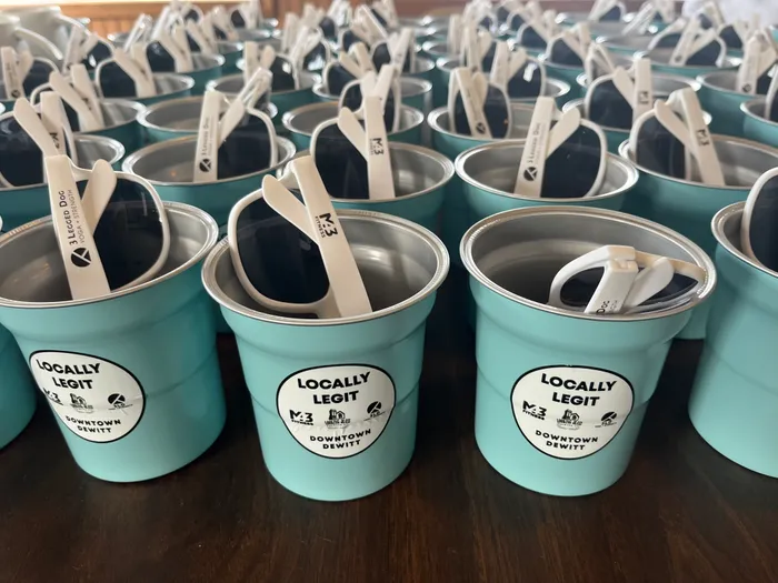 CustomStickersNow.Com