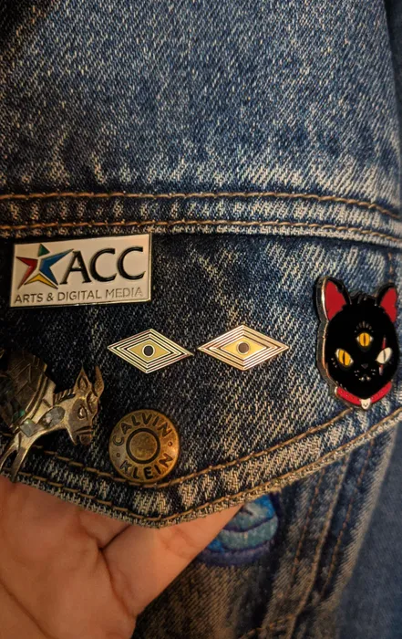 CustomStickersNow.Com - Hard Enamel Pin