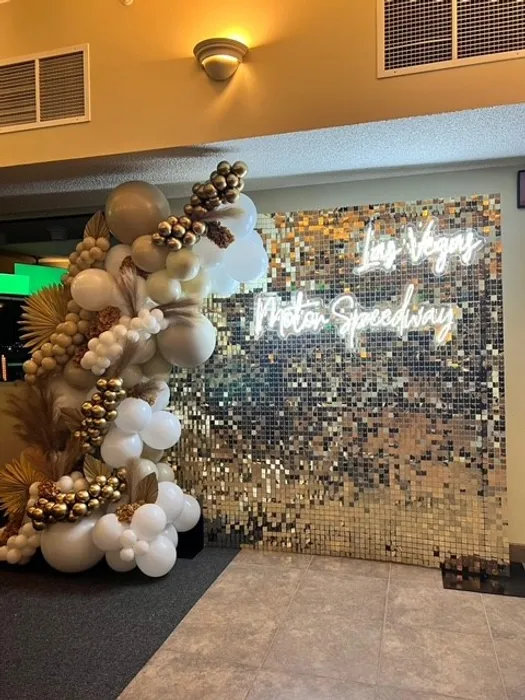 CustomStickersNow.Com - Custom Neon Sign