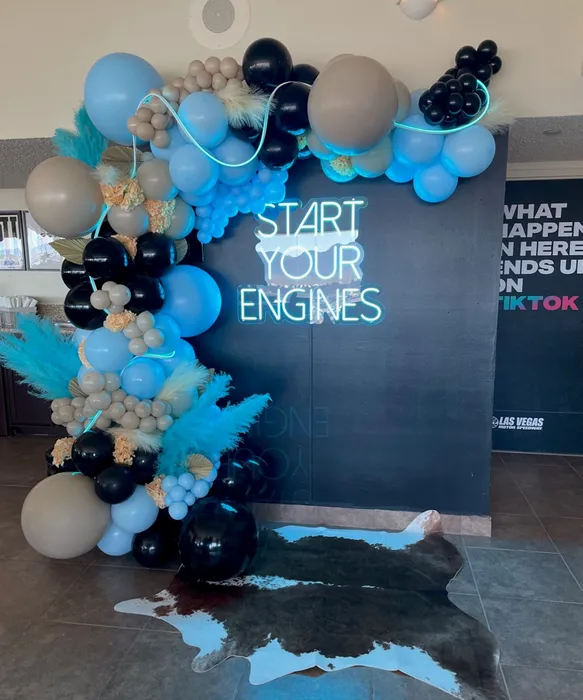 CustomStickersNow.Com - Custom Neon Sign