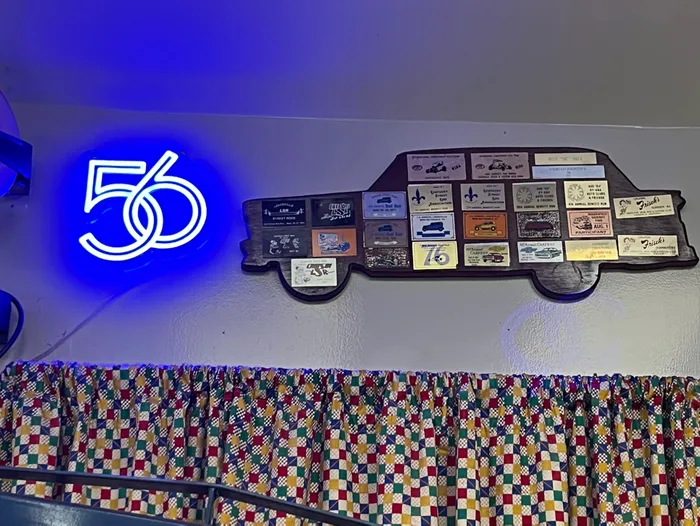 CustomStickersNow.Com - Artwork Neon Sign