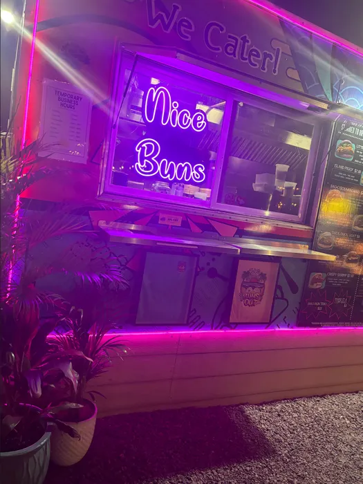 CustomStickersNow.Com - Custom Neon Sign