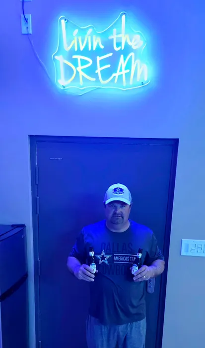 CustomStickersNow.Com - Custom Neon Sign