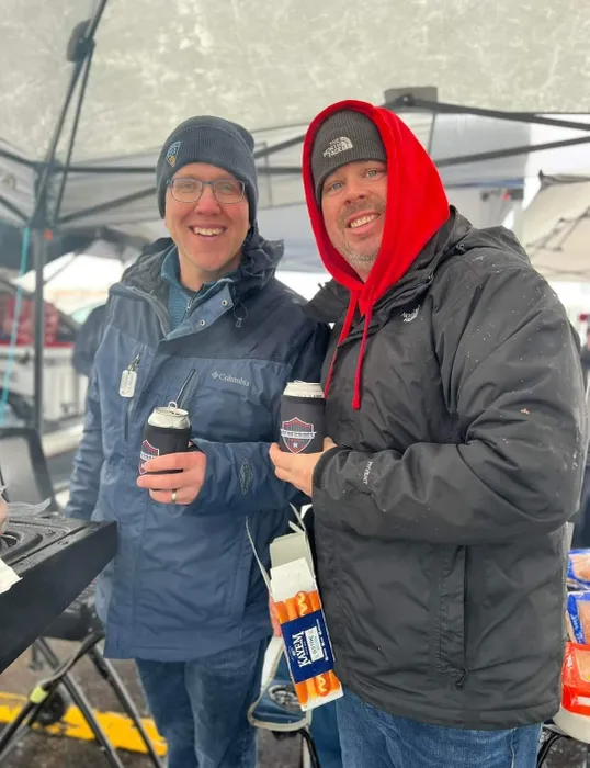 CustomStickersNow.Com - Full Color Collapsible