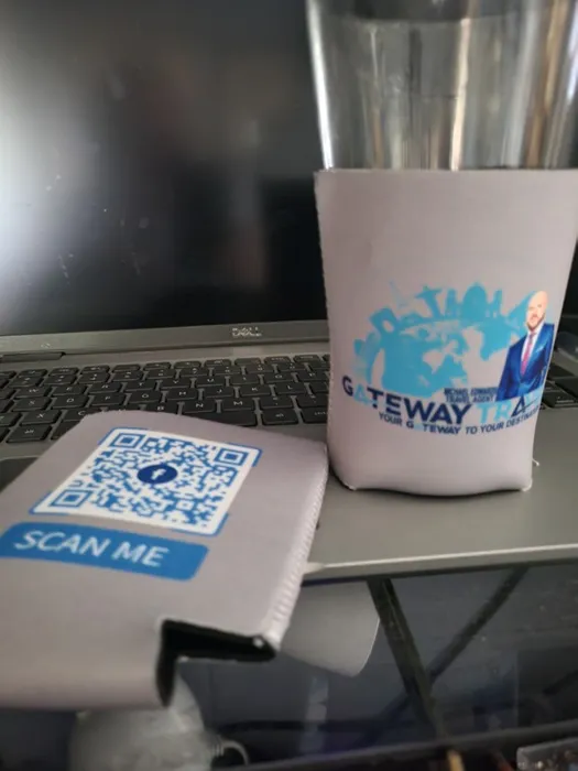 CustomStickersNow.Com - Full Color Collapsible