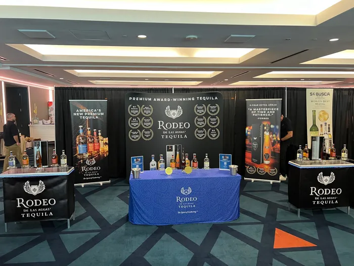 CustomStickersNow.Com - Custom Rectangle Table Covers