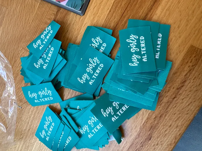 CustomStickersNow.Com - Woven Labels