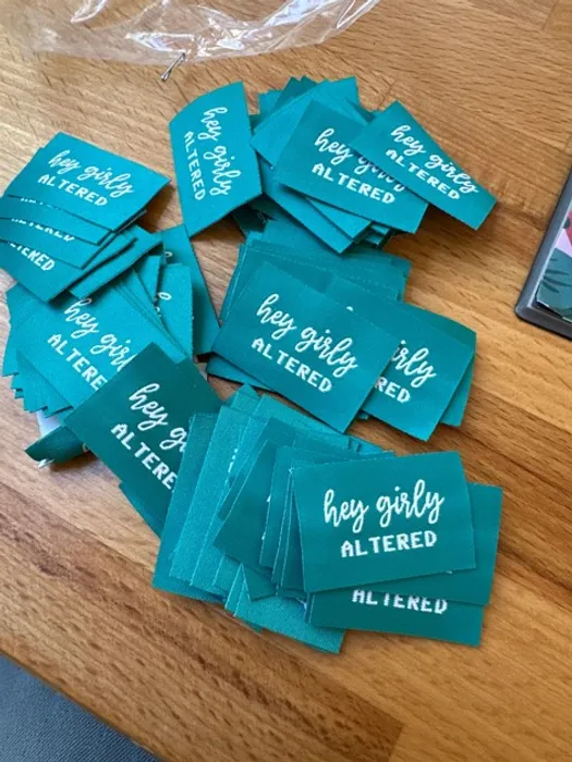 CustomStickersNow.Com - Woven Labels