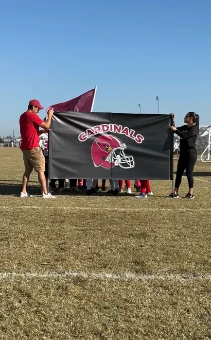 CustomStickersNow.Com - Breakaway Vinyl Banners