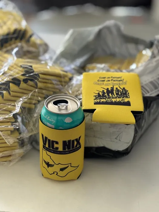 CustomStickersNow.Com - Full Color Collapsible