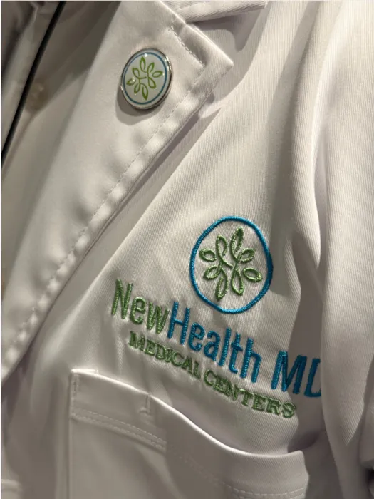 CustomStickersNow.Com - Epoxy Lapel Pin