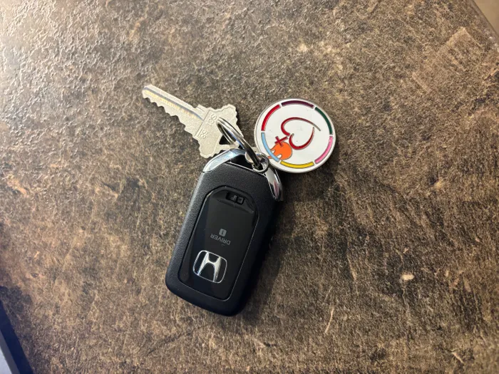 CustomStickersNow.Com - Metal Keychain