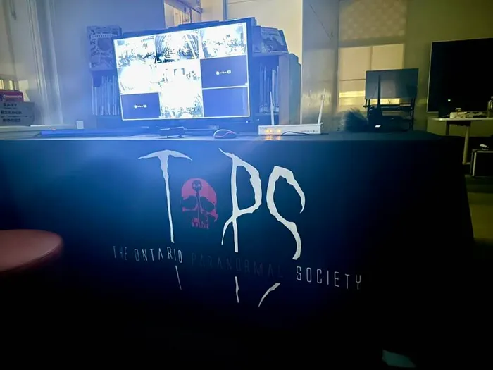 CustomStickersNow.Com - Custom Rectangle Table Covers