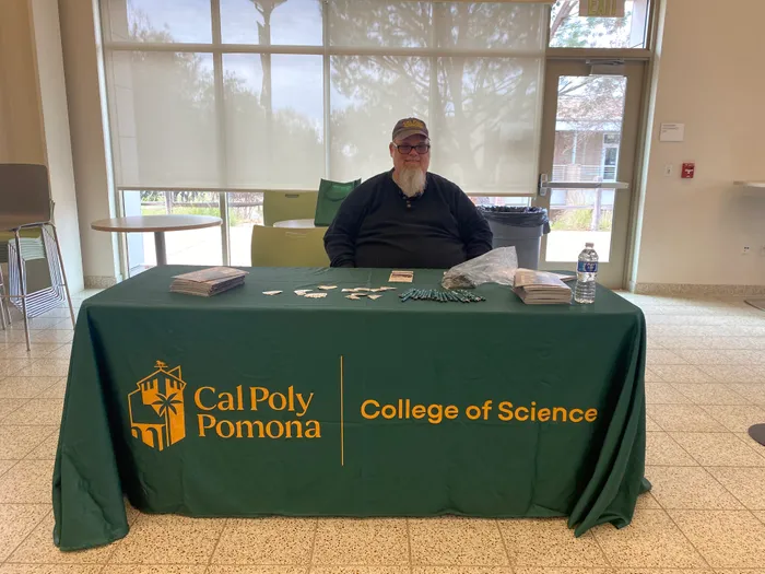 CustomStickersNow.Com - Custom Rectangle Table Covers