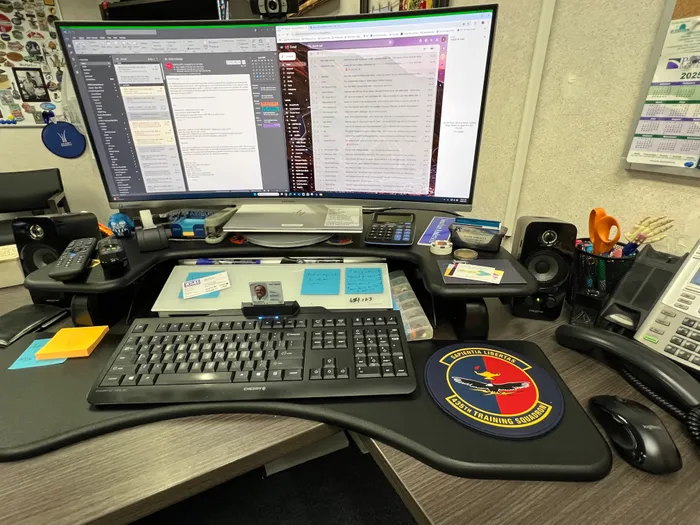 CustomStickersNow.Com - Custom Round Mouse Pad