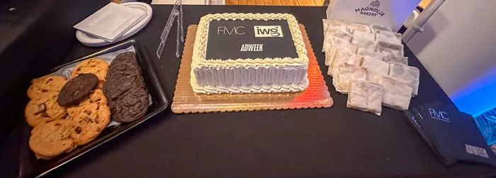 CustomStickersNow.Com - Custom Foil Stamped Beverage Napkin