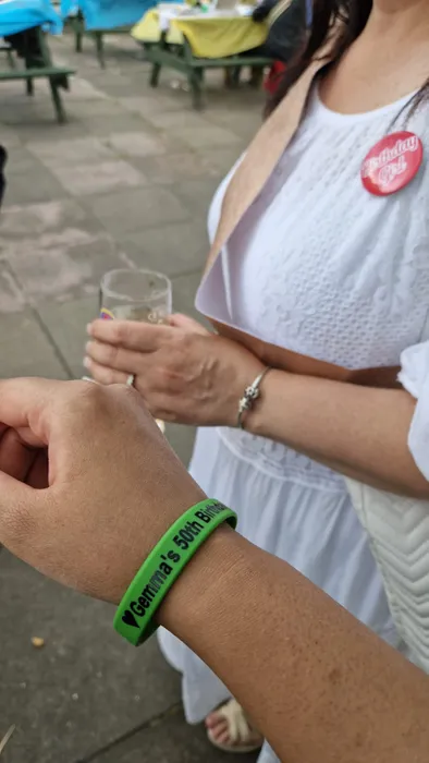 CustomStickersNow.Com - Printed Wristbands