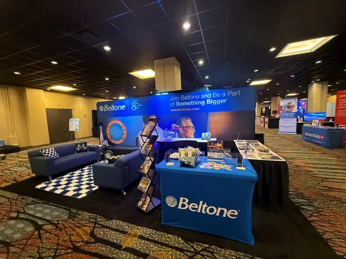 CustomStickersNow.Com - Custom Square Table Covers