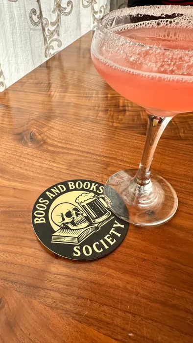 CustomStickersNow.Com - Paper Coasters