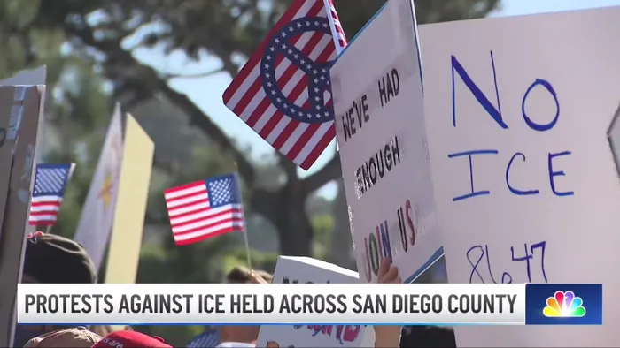 CustomStickersNow.Com - Custom Hand Flags