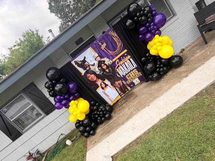 CustomStickersNow.Com - Custom Vinyl Banner