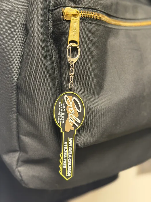 CustomStickersNow.Com - PVC Keychain