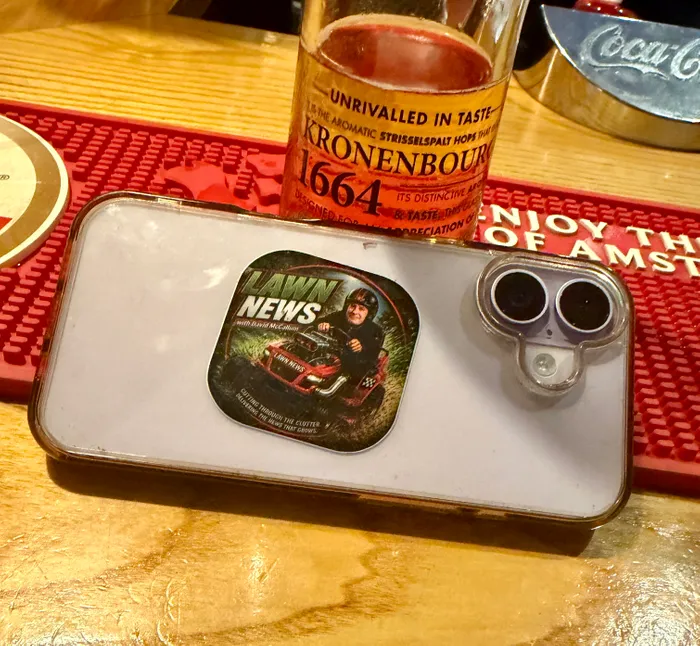 CustomStickersNow.Com - Paper Coasters