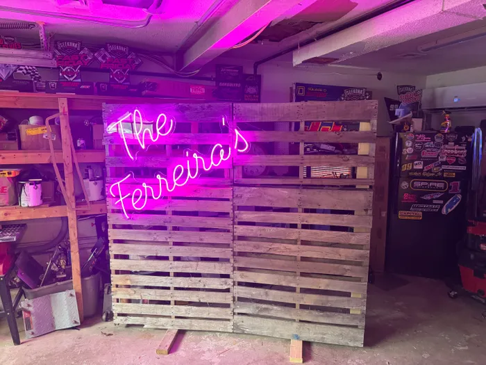 CustomStickersNow.Com - Custom Neon Sign