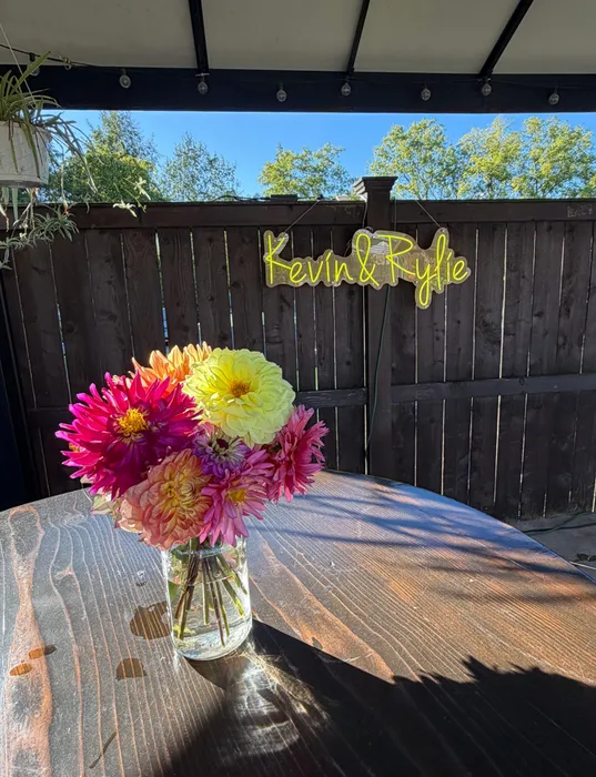 CustomStickersNow.Com - Custom Neon Sign